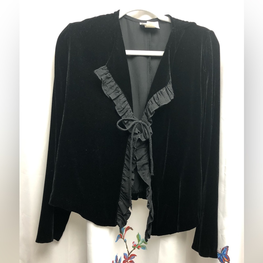 Juniors Black velvet short bolero jacket by ZOE.  Size M